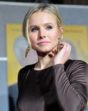 th_27551_kristen_bell_2_tikipeter_celebritycity_010_123_335lo.jpg