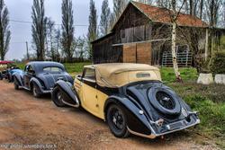 th_300261441_Bugatti_Type_57_Cabriolet_Van_Vooren_et_Type_101_122_354lo.jpg