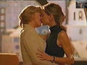 Celebrity Lesbian Kisses Huge Collection