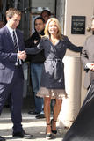 th_62552_celebrity_paradise.com_TheElder_KellyRipa2011_04_18_atLivewithRegisKellyinNY3_122_430lo.jpg