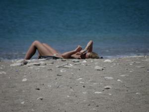 Greek-Beach-Voyeur-Topless-Blonde-MILF-k1q2guspmo.jpg
