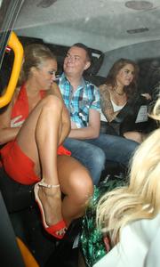Celebs-Oops-and-Funny-in-the-car--w4l49kczc5.jpg
