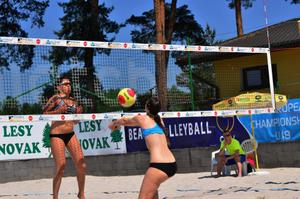 New-Beach-Volley-Candids--0419kg2ddj.jpg