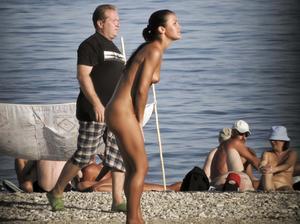 Ukranian Girl Naked On The Beach 44ivig6xzp.jpg