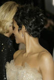 http://img155.imagevenue.com/loc554/th_61769_celebrity_paradise.com_TheElder_HalleBerry16_122_554lo.jpg