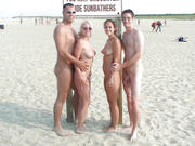 Amateur-beach-couples-m4esnotnrb.jpg